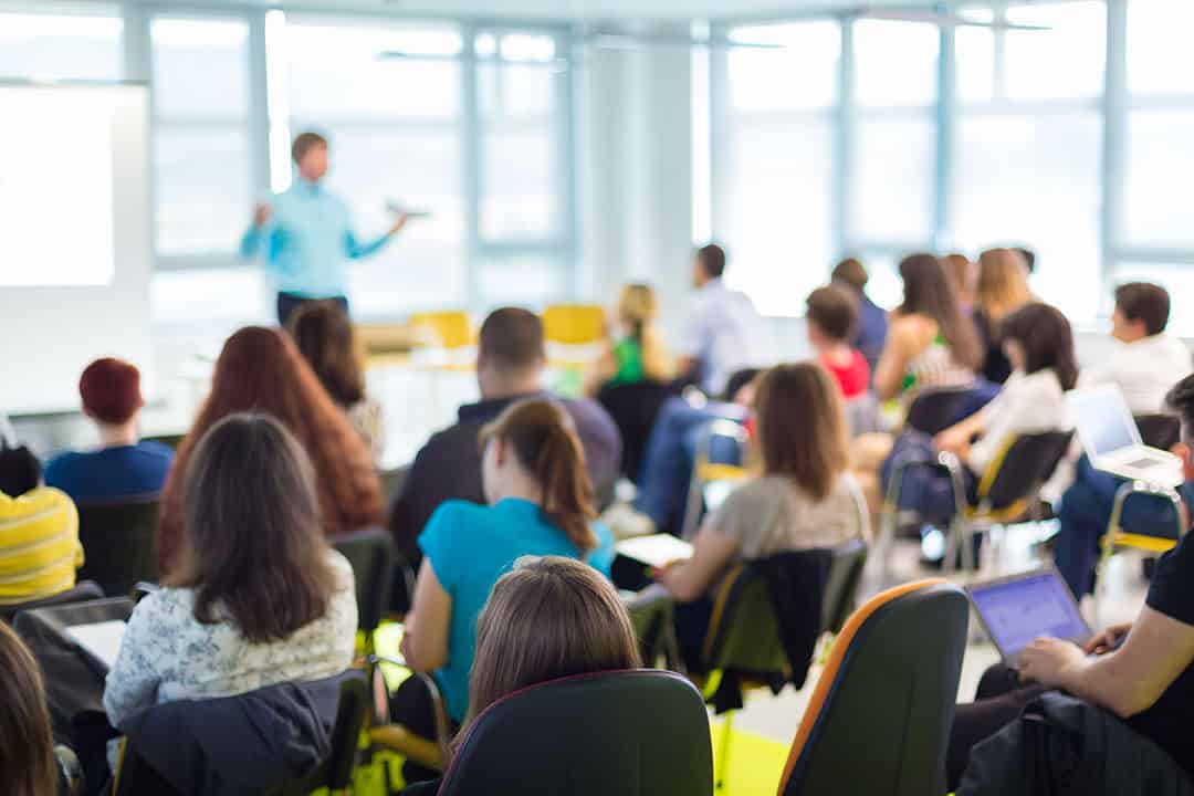 Real Estate Agents, Are License Training & Exam Fees Deductible?